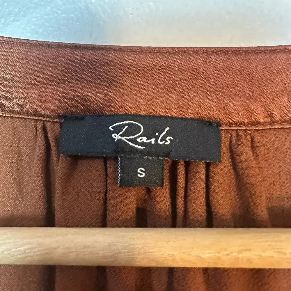 Rails Wynna Top Cedar Brown/Orange Silky Blouse SZ SMALL MSRP $234 EUC - Picture 8 of 16